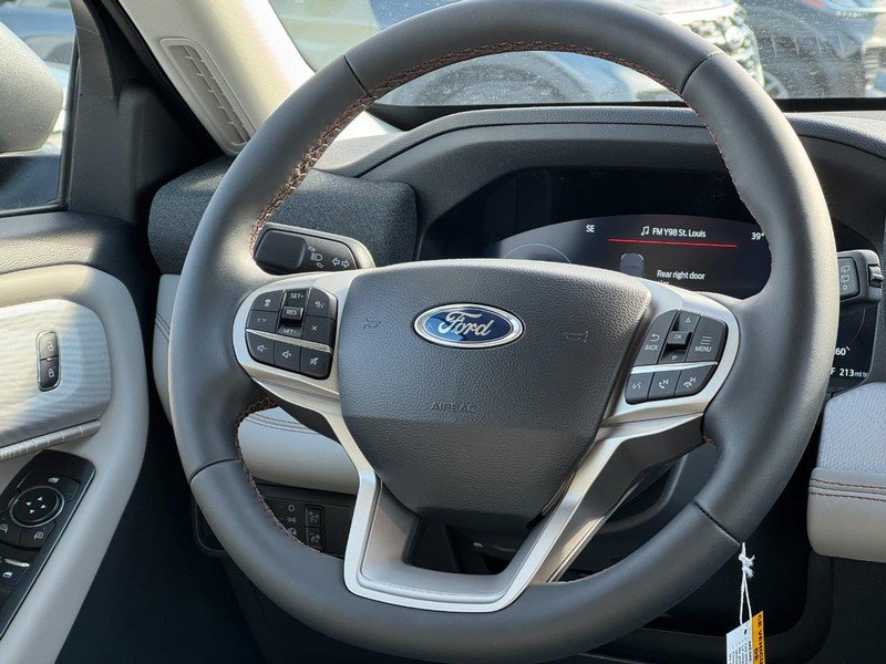 New 2026 Ford Explorer Active w/ Active Comfort Package image 8