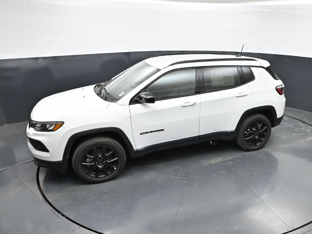 New 2026 Jeep Compass Latitude AWD/4WD image 36