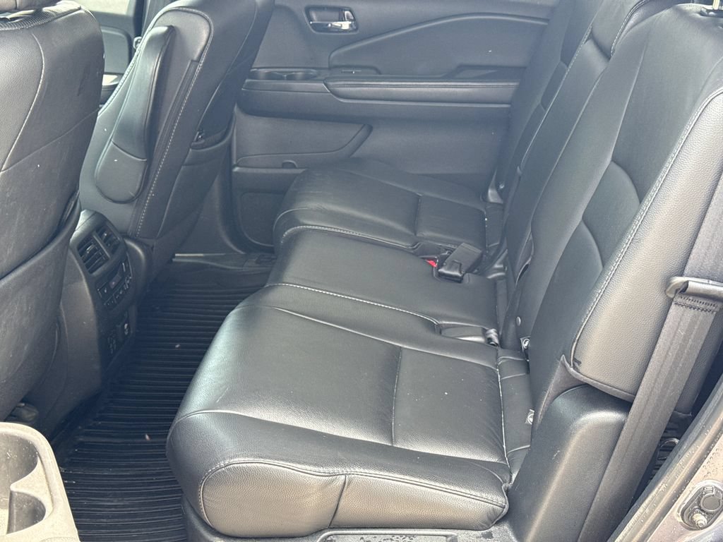 Used 2020 Honda Pilot Touring image 23
