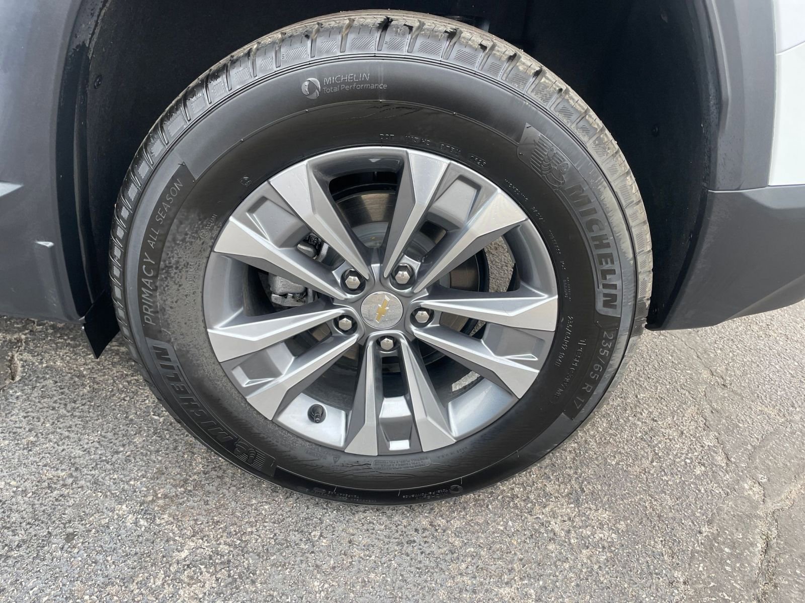 Used 2025 Chevrolet Equinox LT image 29