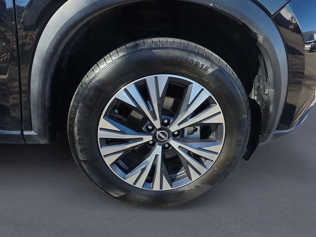 Used 2023 Nissan Rogue SV image 14