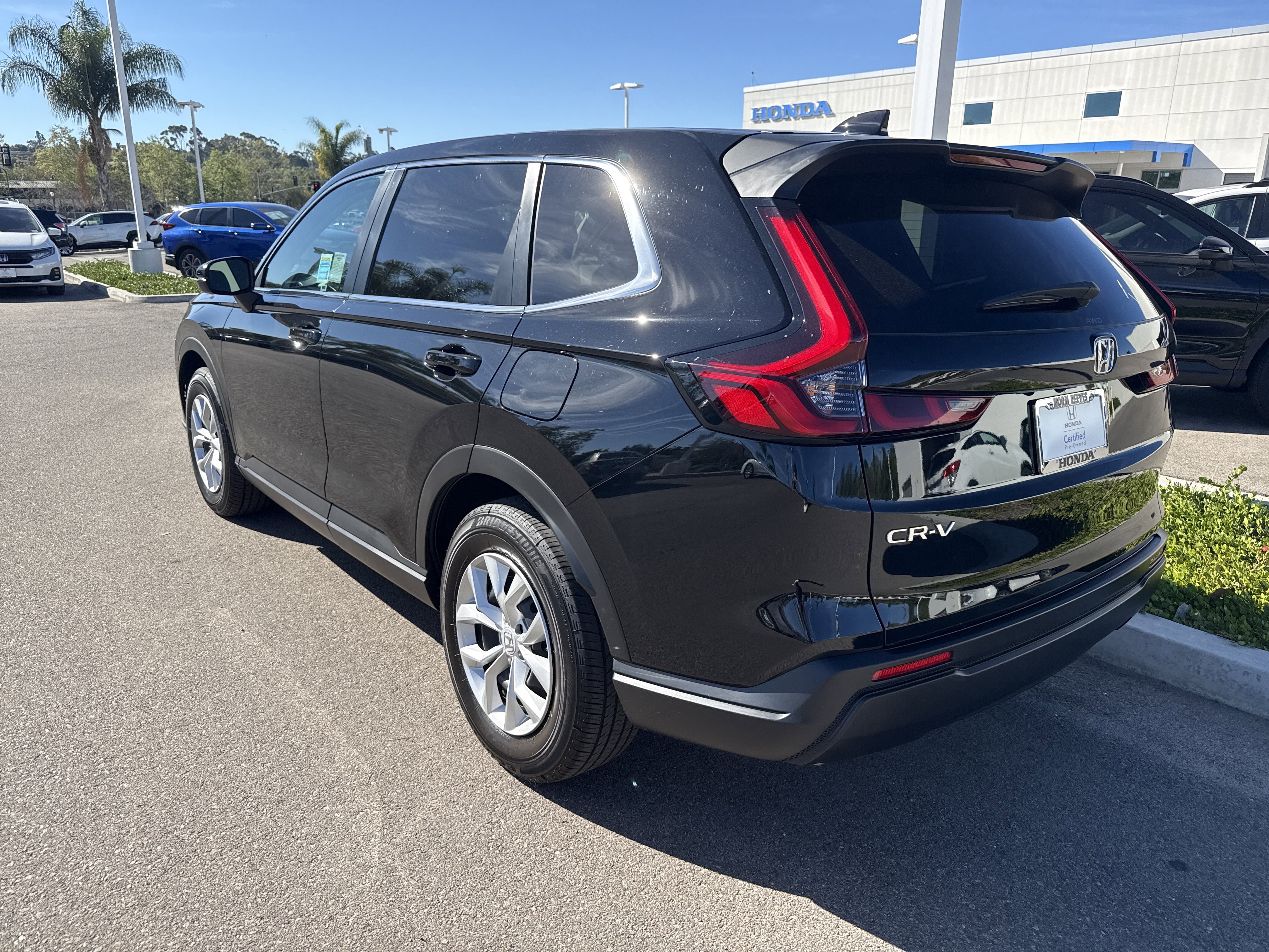 Certified 2025 Honda CR-V LX image 4