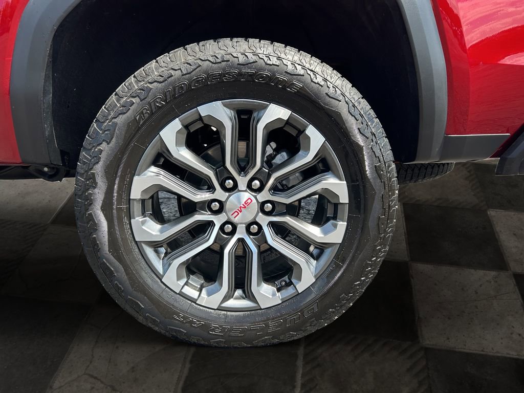 Used 2026 GMC Canyon Denali AWD/4WD image 11