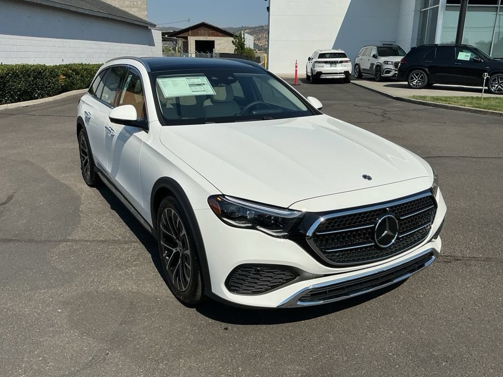 New 2026 Mercedes-Benz E 450 4MATIC All-Terrain Wagon image 7