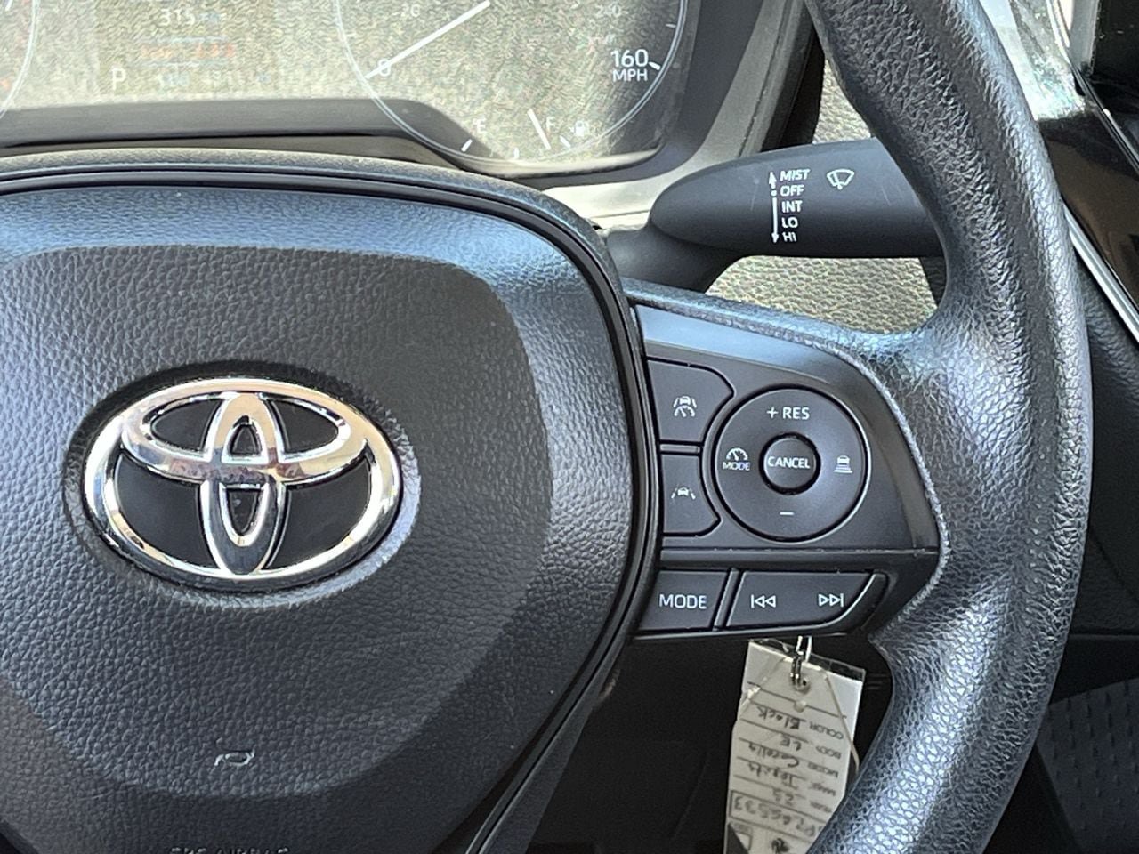 Used 2025 Toyota Corolla LE FWD image 14