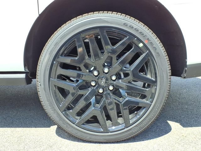 New 2027 Ford Expedition Max Platinum w/ Stealth Performance Package AWD/4WD image 6