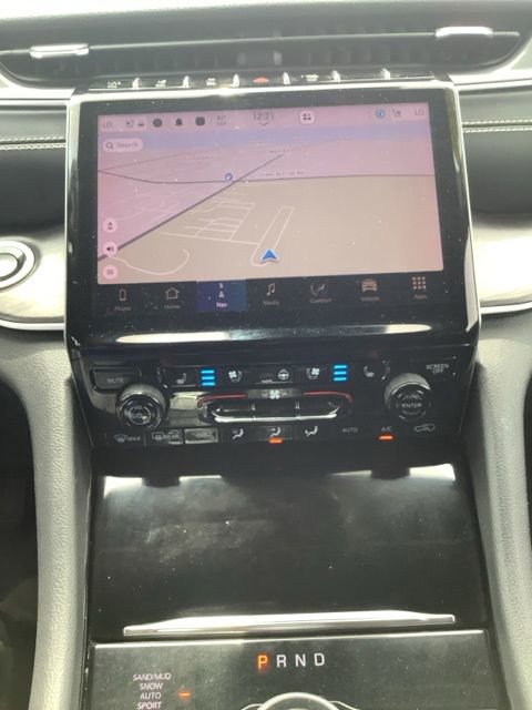 Used 2023 Jeep Grand Cherokee Limited w/ Luxury Tech Group II AWD/4WD image 25