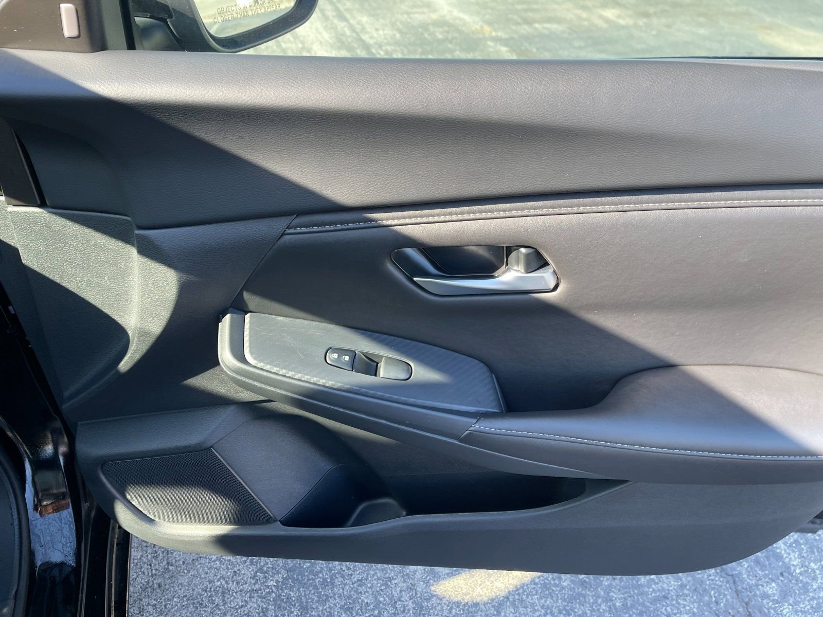 Used 2025 Nissan Sentra SV image 19