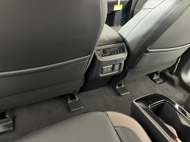 New 2026 Nissan Pathfinder Platinum FWD image 46