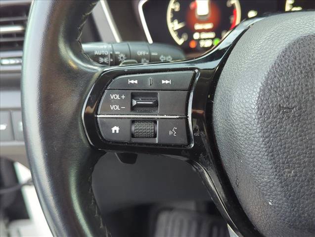 Used 2023 Honda Pilot Touring image 9