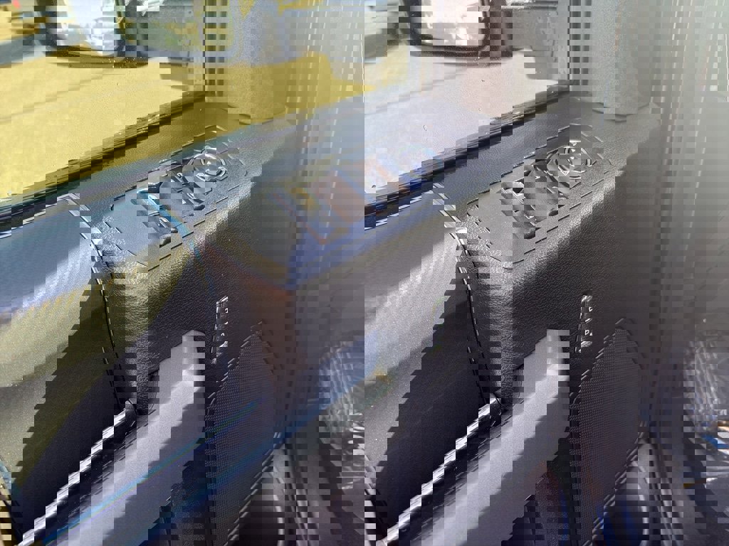 Used 2018 Ford F150 XLT w/ Equipment Group 302A Luxury image 7