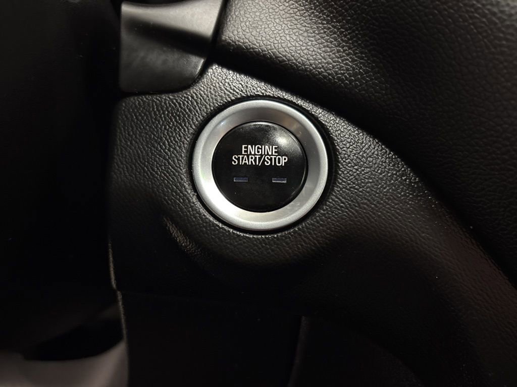 Used 2018 Chevrolet Equinox LT image 22