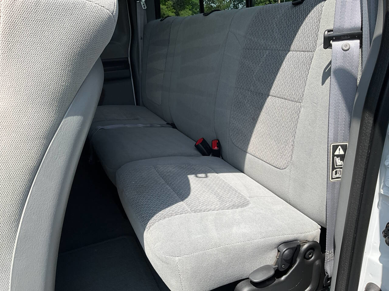 Used 2004 Ford F250 XLT AWD/4WD image 28