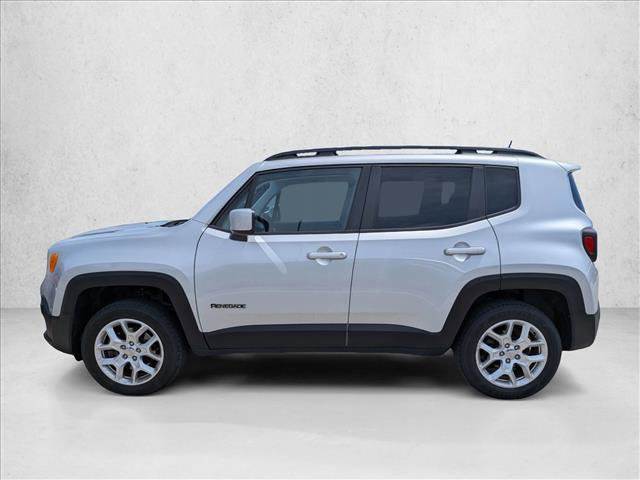 Used 2018 Jeep Renegade Latitude AWD/4WD image 3