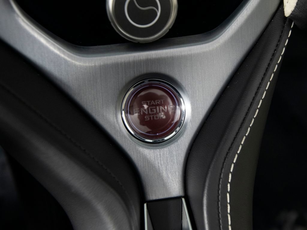 Used 2024 McLaren 750S Spider RWD image 26