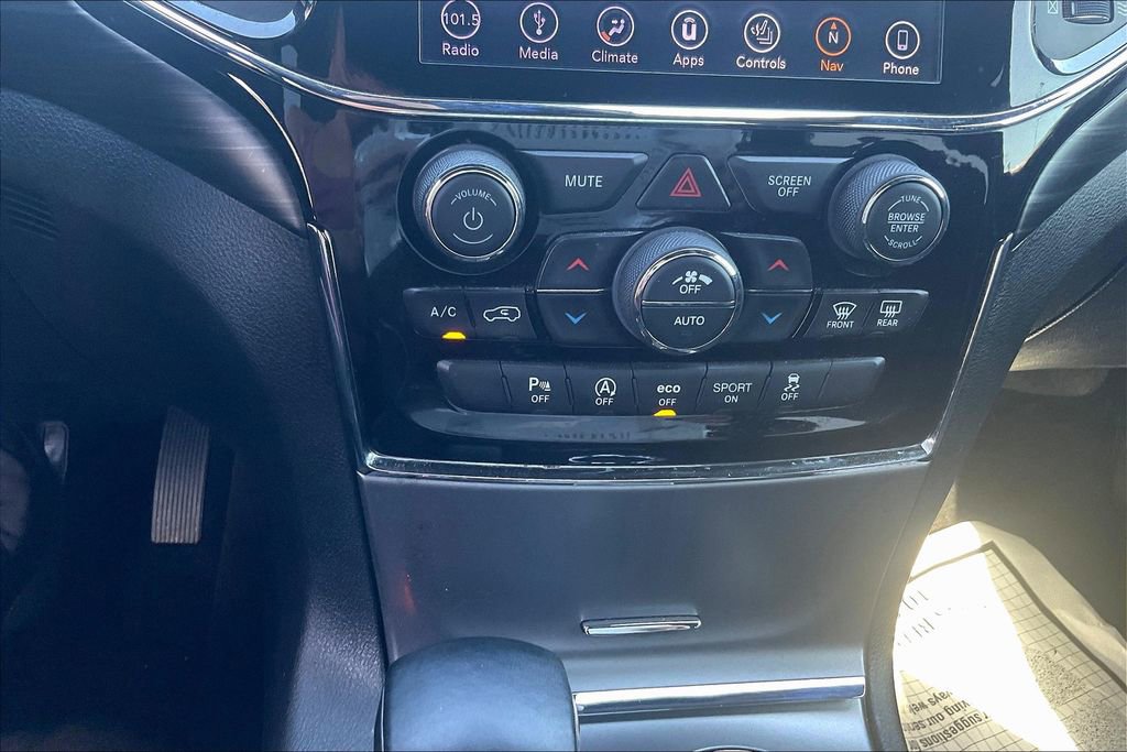 Used 2019 Jeep Grand Cherokee Laredo image 32