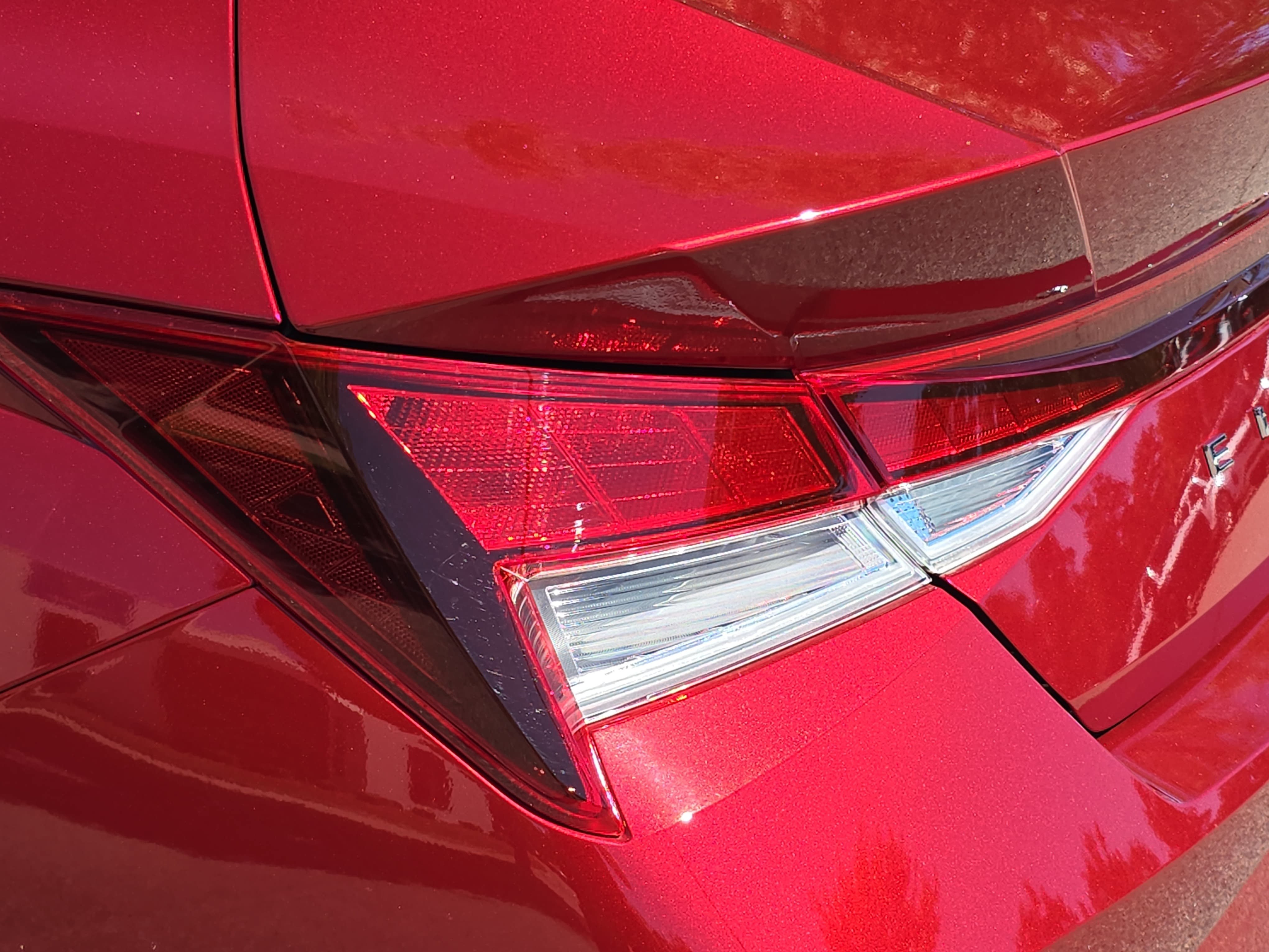 Used 2023 Hyundai Elantra SE FWD image 32