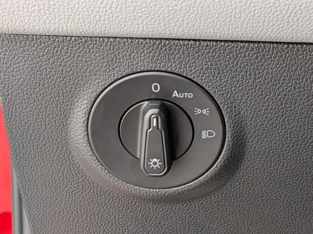 Certified 2023 Volkswagen Taos SE image 25