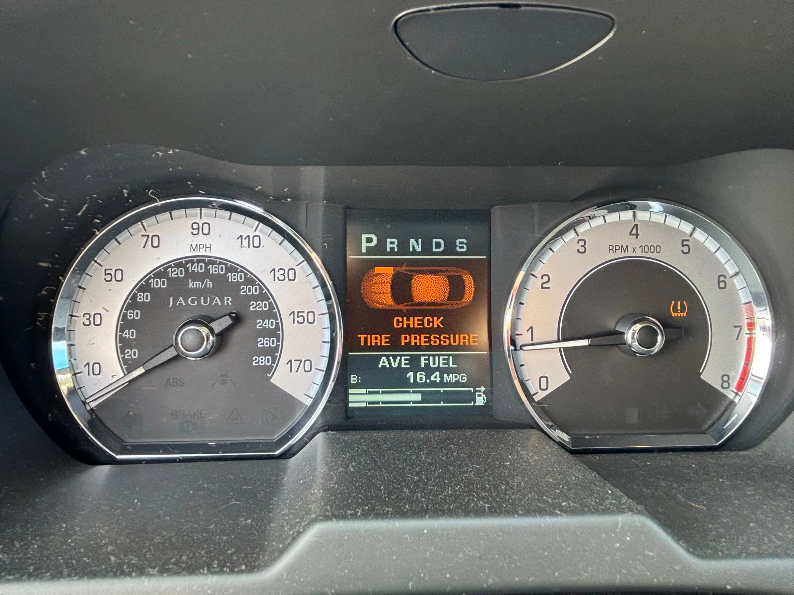 Used 2011 Jaguar XF Premium image 10