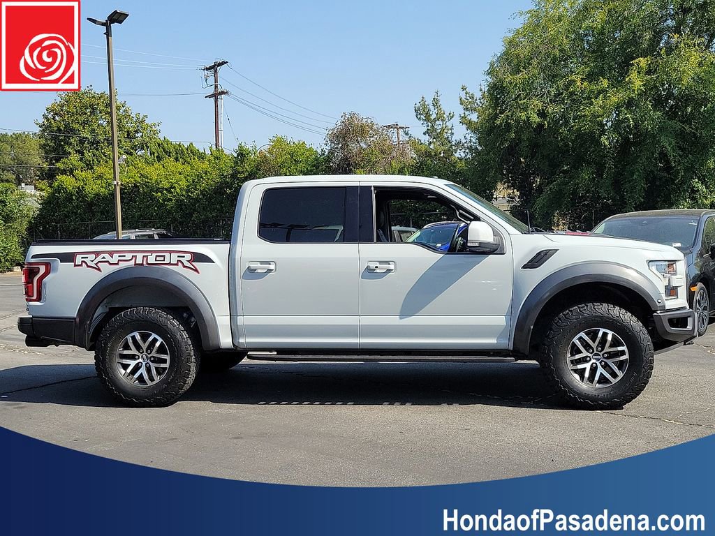 Used 2017 Ford F150 Raptor w/ Equipment Group 802A Luxury AWD/4WD image 4