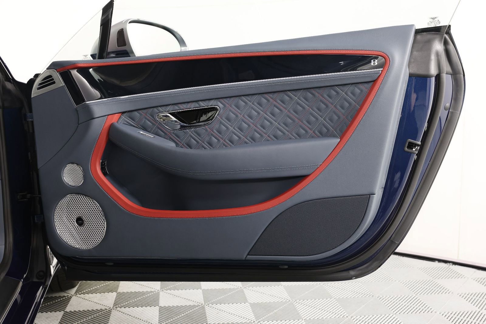 Used 2024 Bentley Continental GT Mulliner image 29