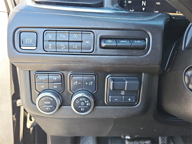 Used 2023 GMC Yukon Denali Ultimate image 18