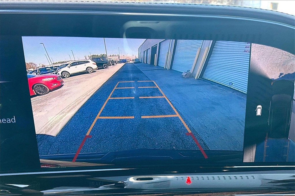 Used 2021 Cadillac Escalade Premium Luxury image 14