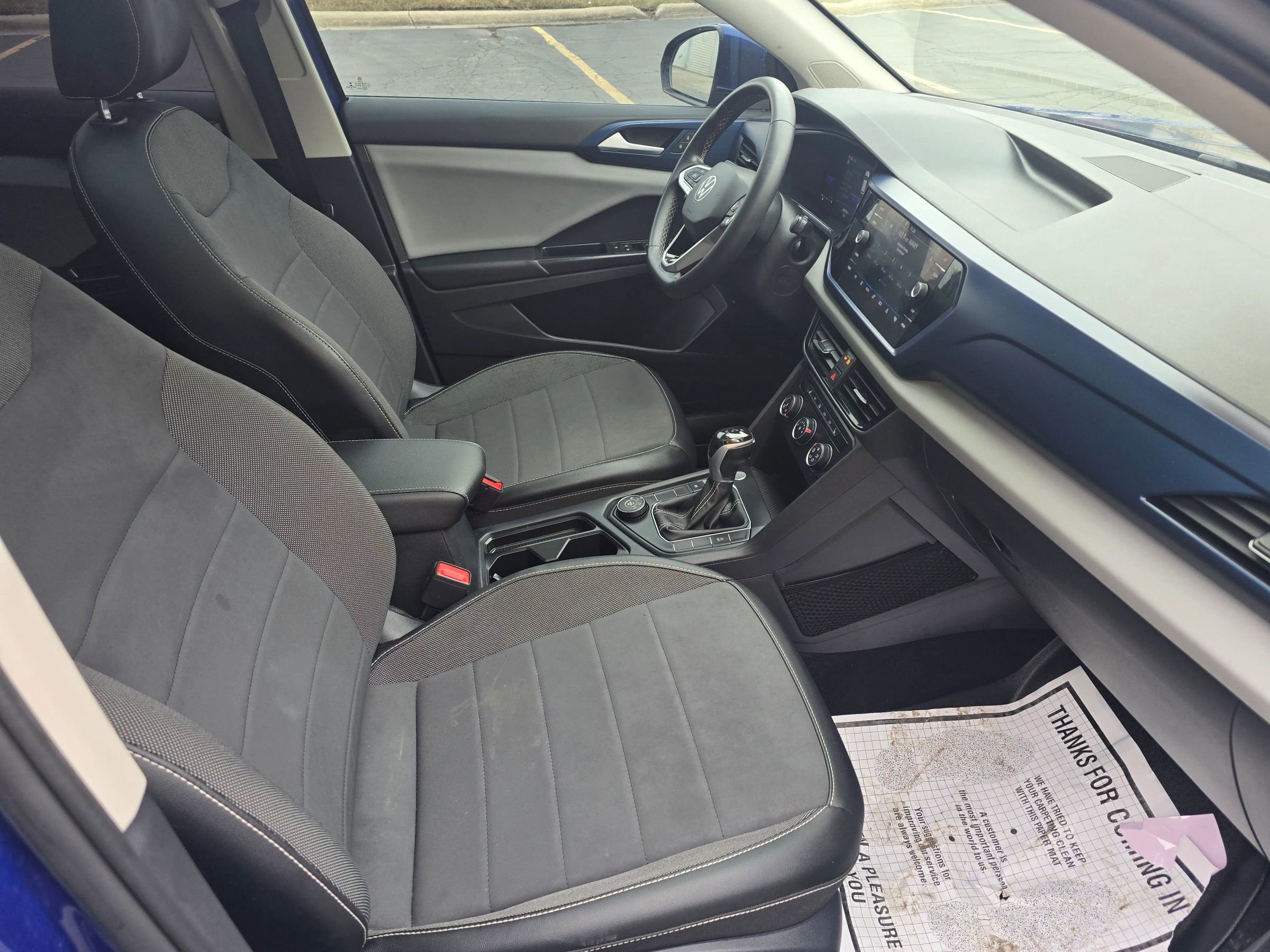 Used 2022 Volkswagen Taos SE image 25