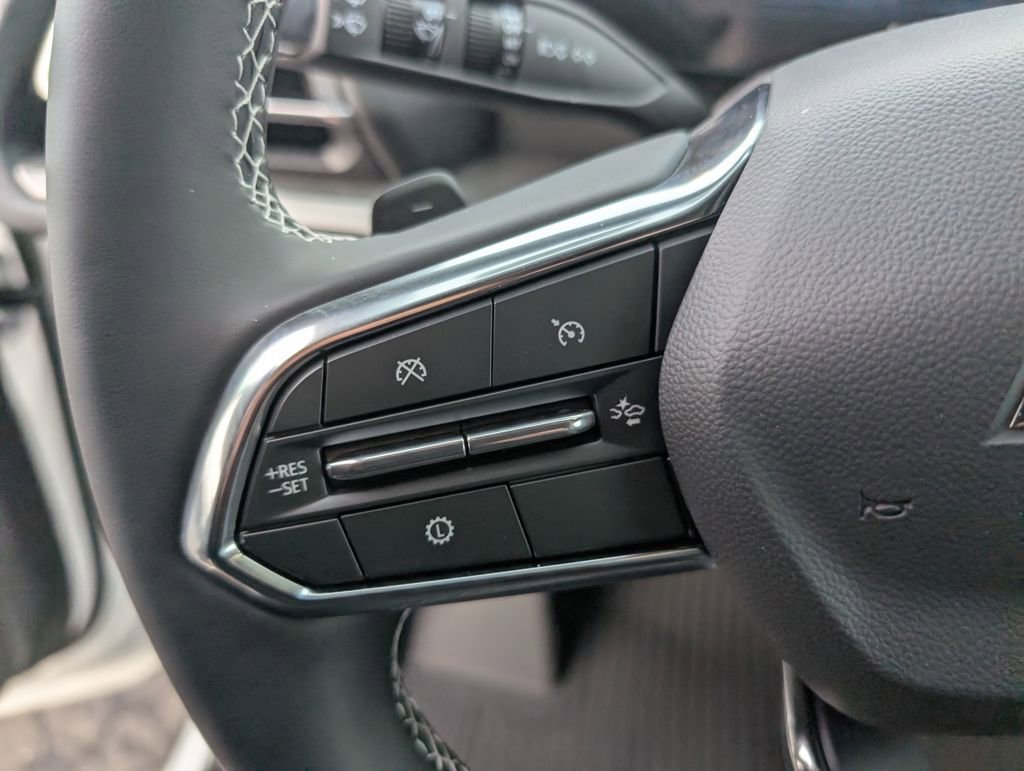 New 2026 Chevrolet Traverse LT w/ LPO, Floor Liner Package image 17