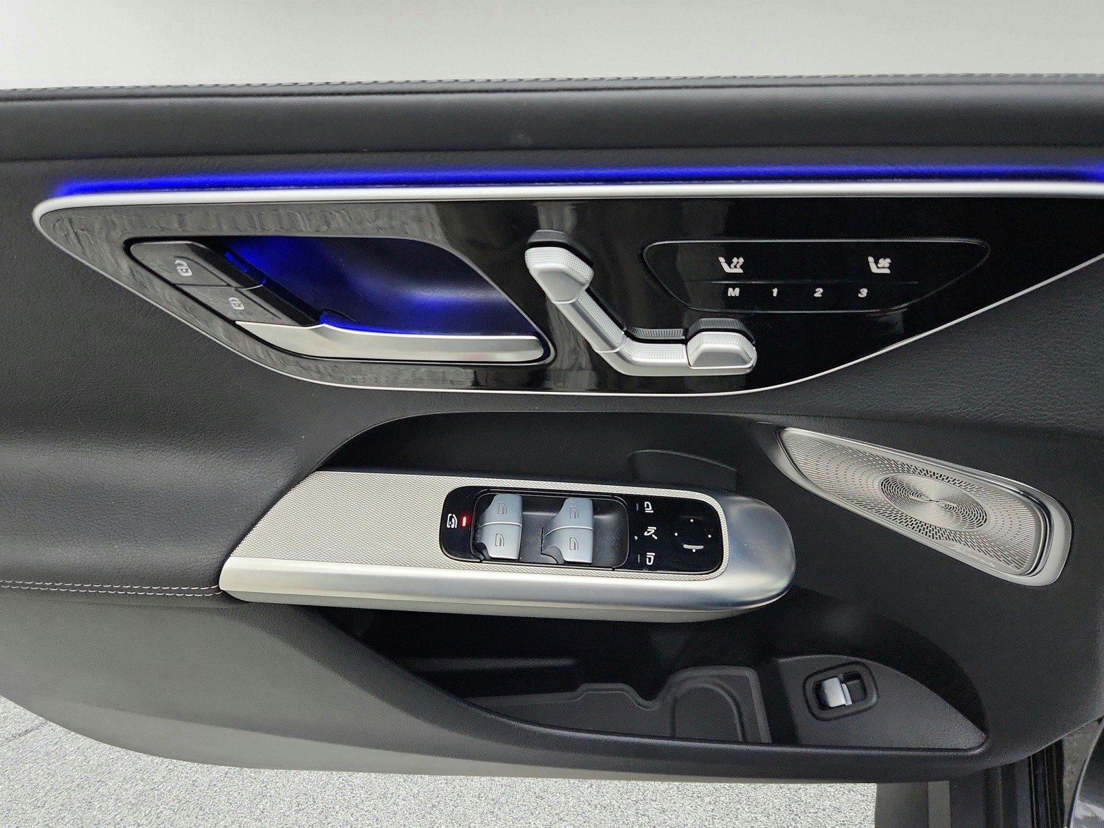 Certified 2024 Mercedes-Benz GLC 300 4MATIC image 19
