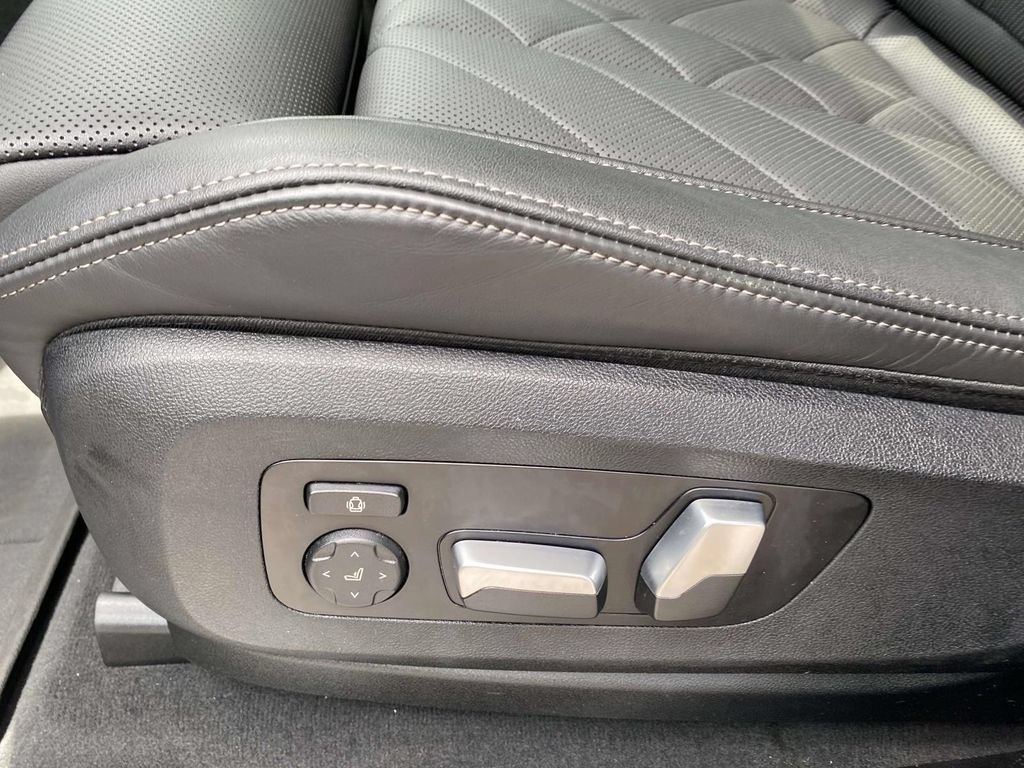 Used 2023 BMW X5 xDrive40i AWD/4WD image 14