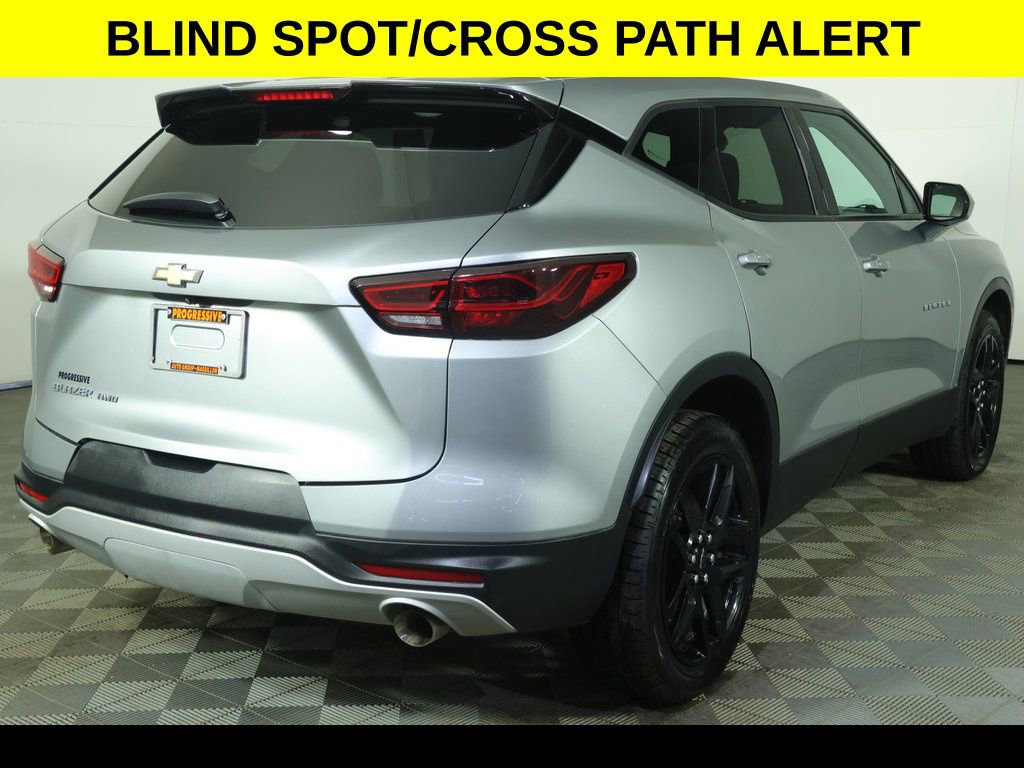 Used 2023 Chevrolet Blazer LT w/ Driver Confidence Package image 8