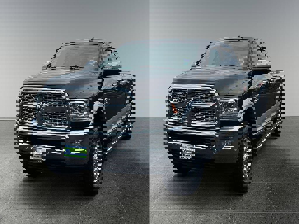 Used 2016 RAM 3500 Laramie AWD/4WD image 3