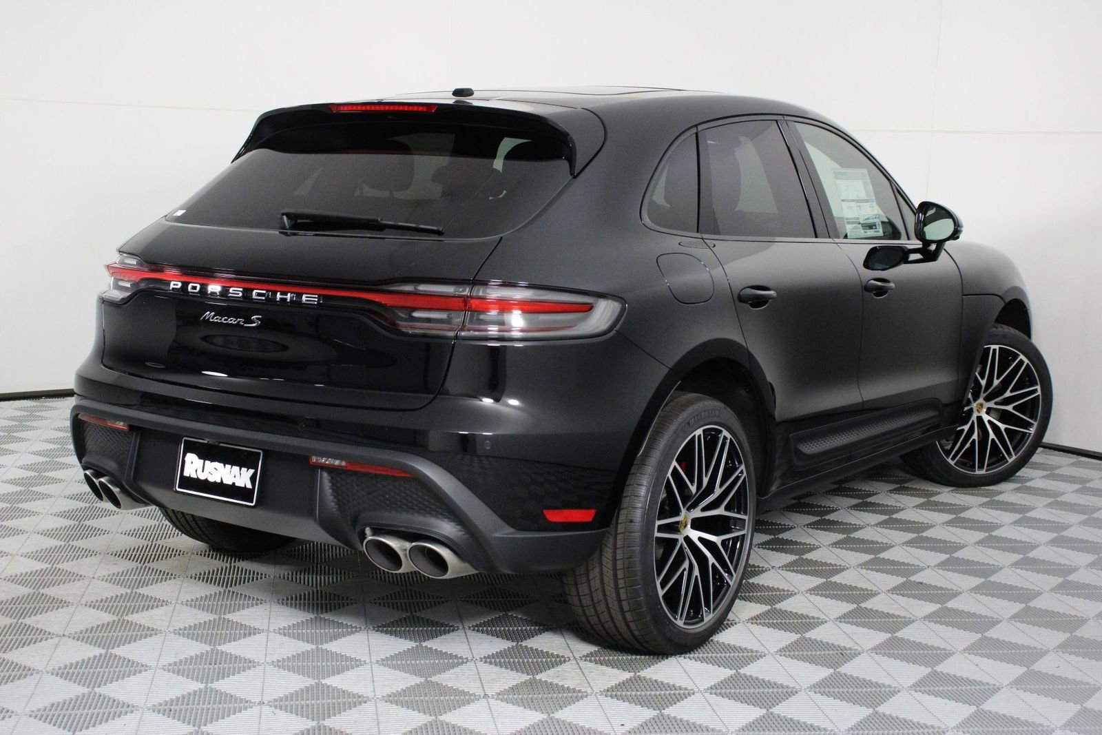 New 2026 Porsche Macan S AWD/4WD image 7