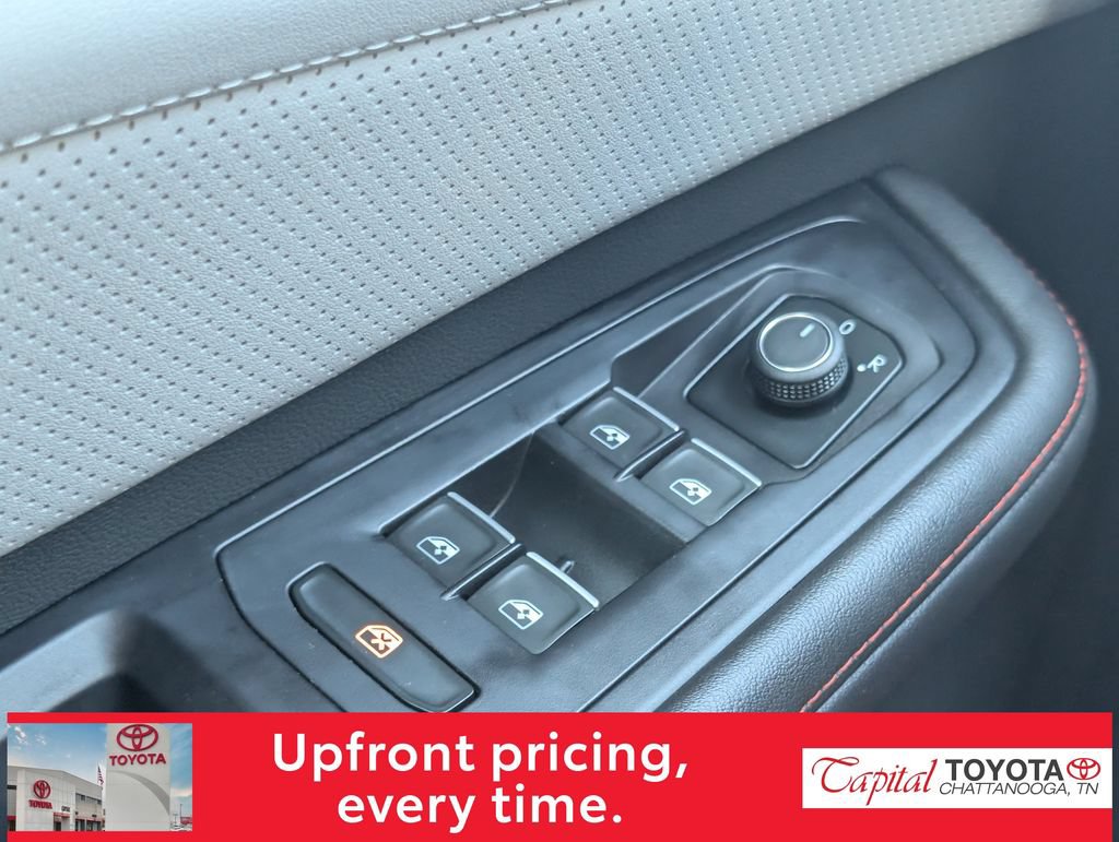 Used 2024 Volkswagen Atlas Peak Edition SE AWD/4WD image 15