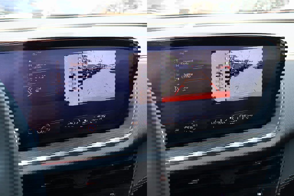 New 2025 Buick Envision Preferred image 13