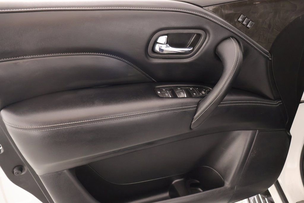 Used 2023 INFINITI QX80 Luxe w/ Cargo Package image 18