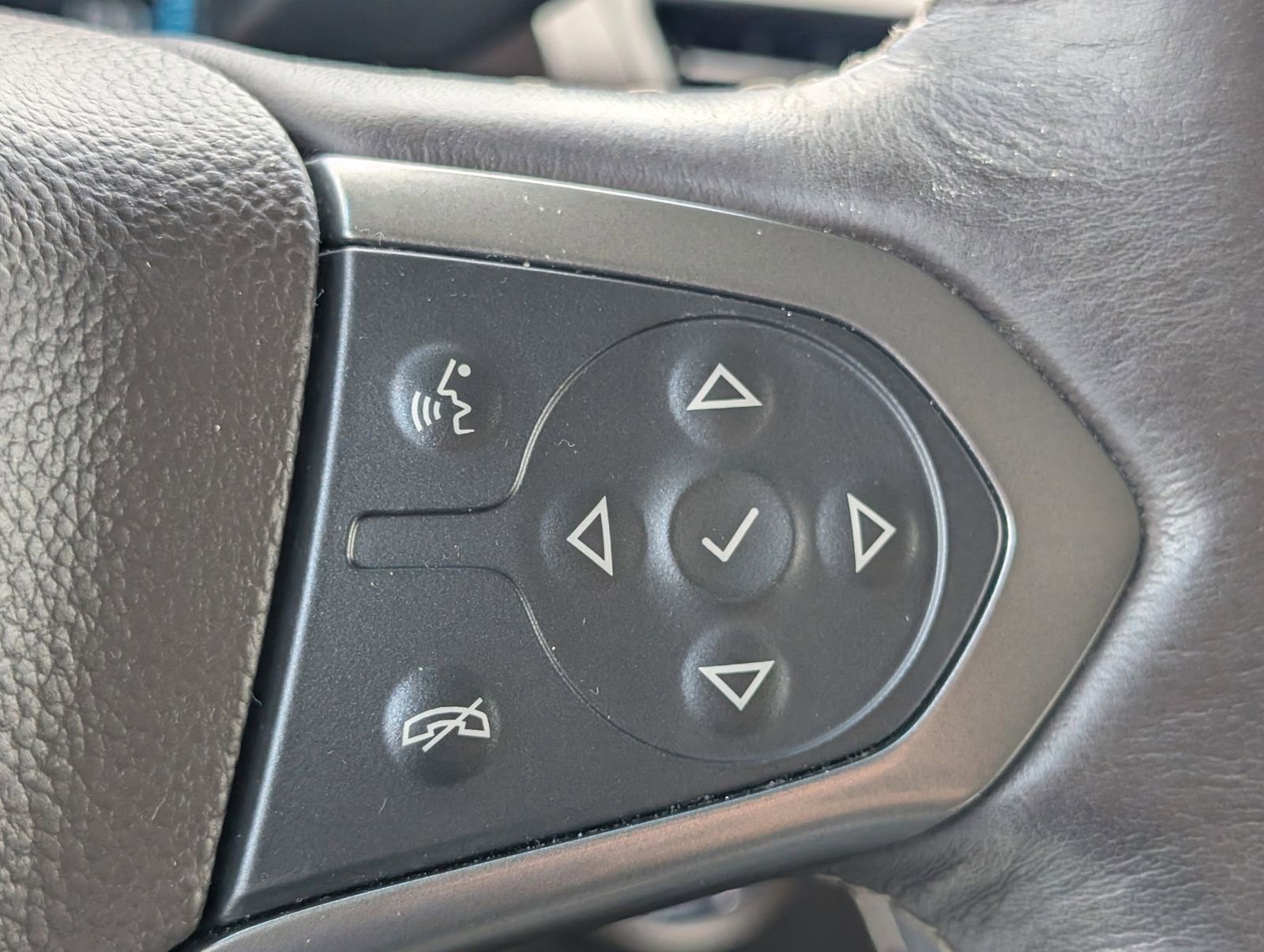 Used 2017 Chevrolet Tahoe Premier AWD/4WD image 19