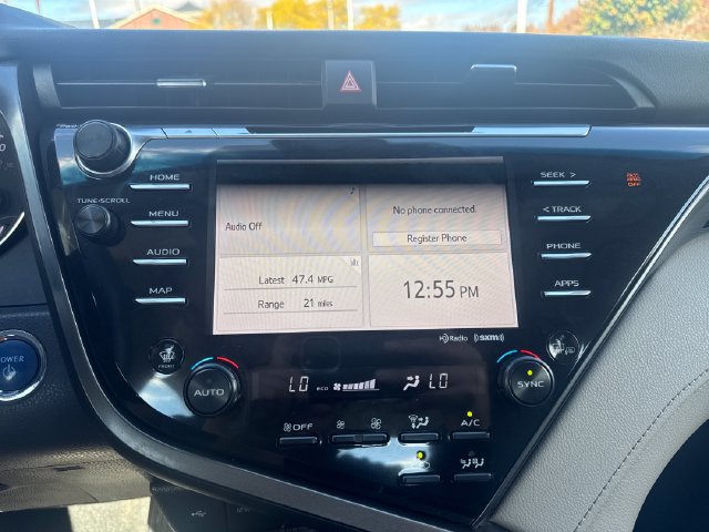 Used 2020 Toyota Camry LE w/ Sunroof Package FWD image 20
