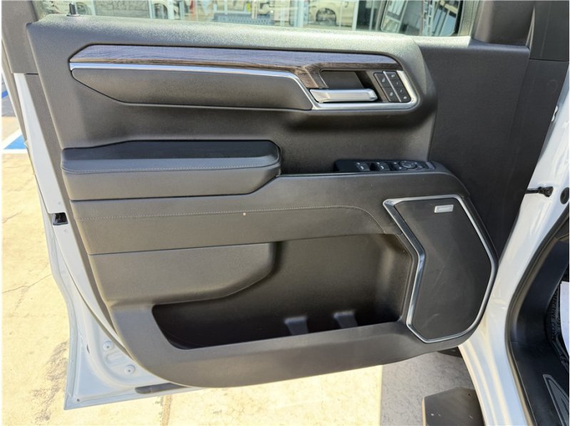 Used 2023 Chevrolet Silverado 1500 LTZ RWD image 14
