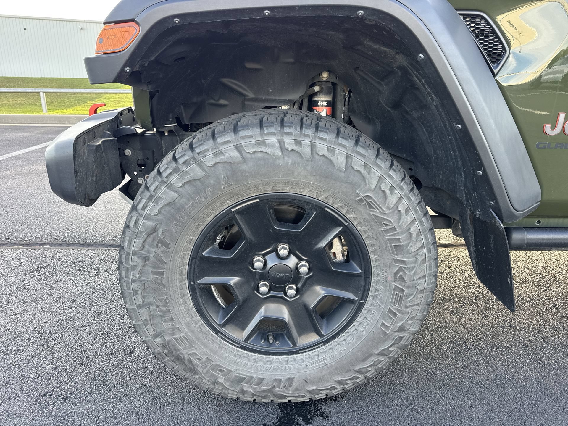 Used 2021 Jeep Gladiator Mojave AWD/4WD image 10