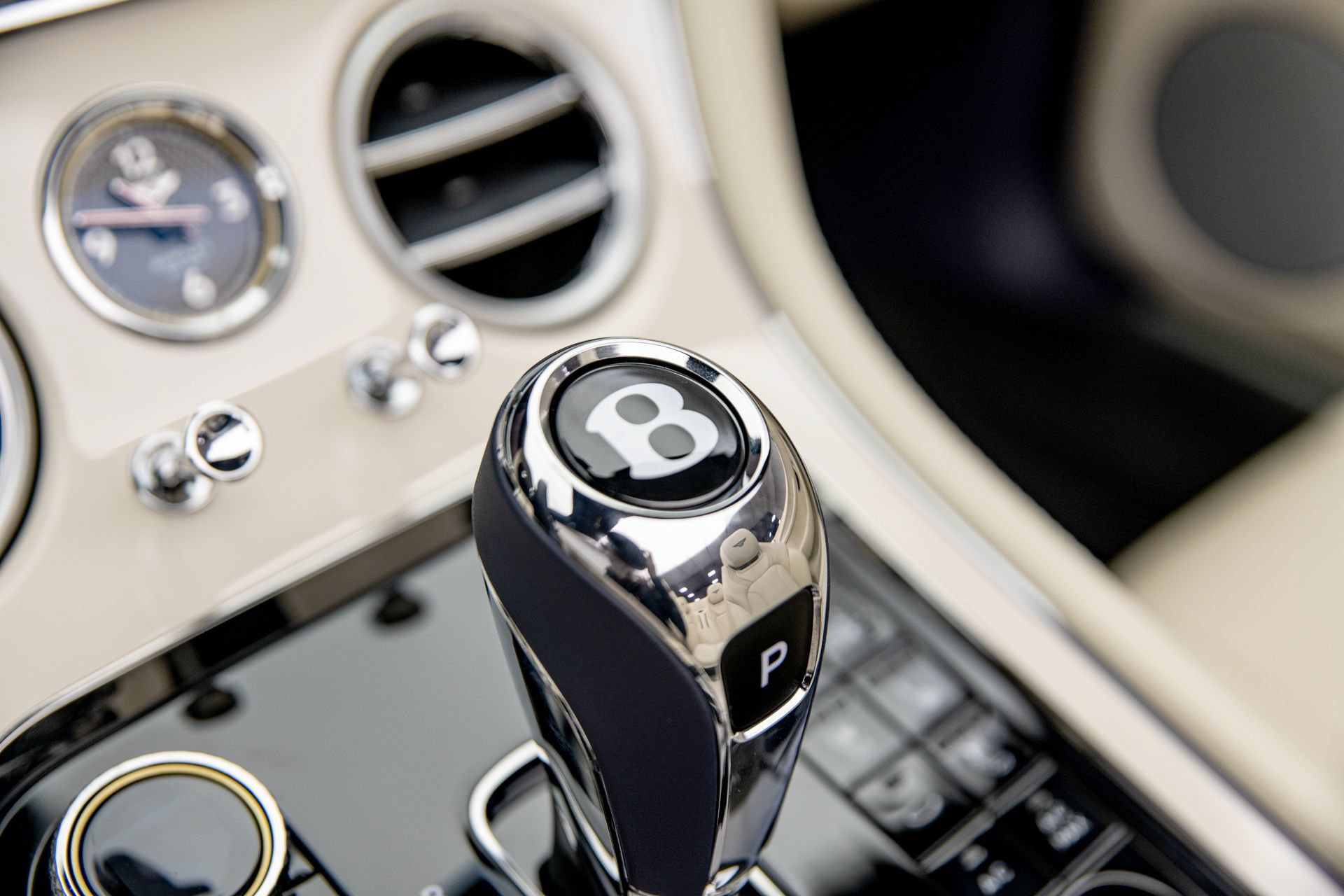 New 2026 Bentley Continental GT AWD/4WD image 29