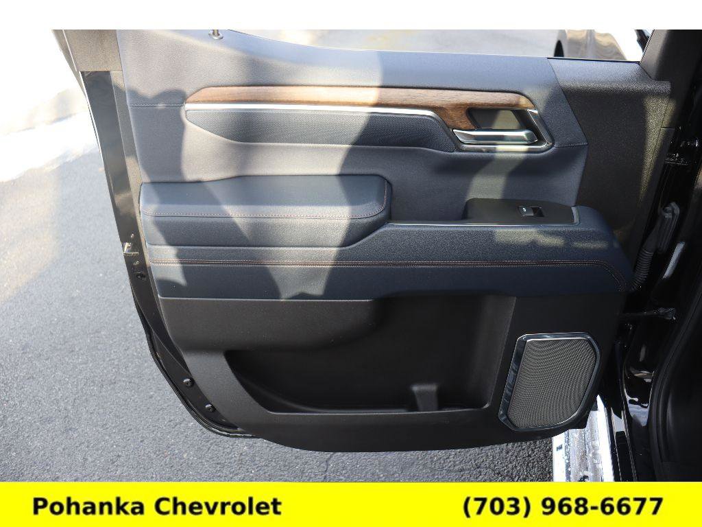 Used 2024 Chevrolet Silverado 1500 High Country image 23