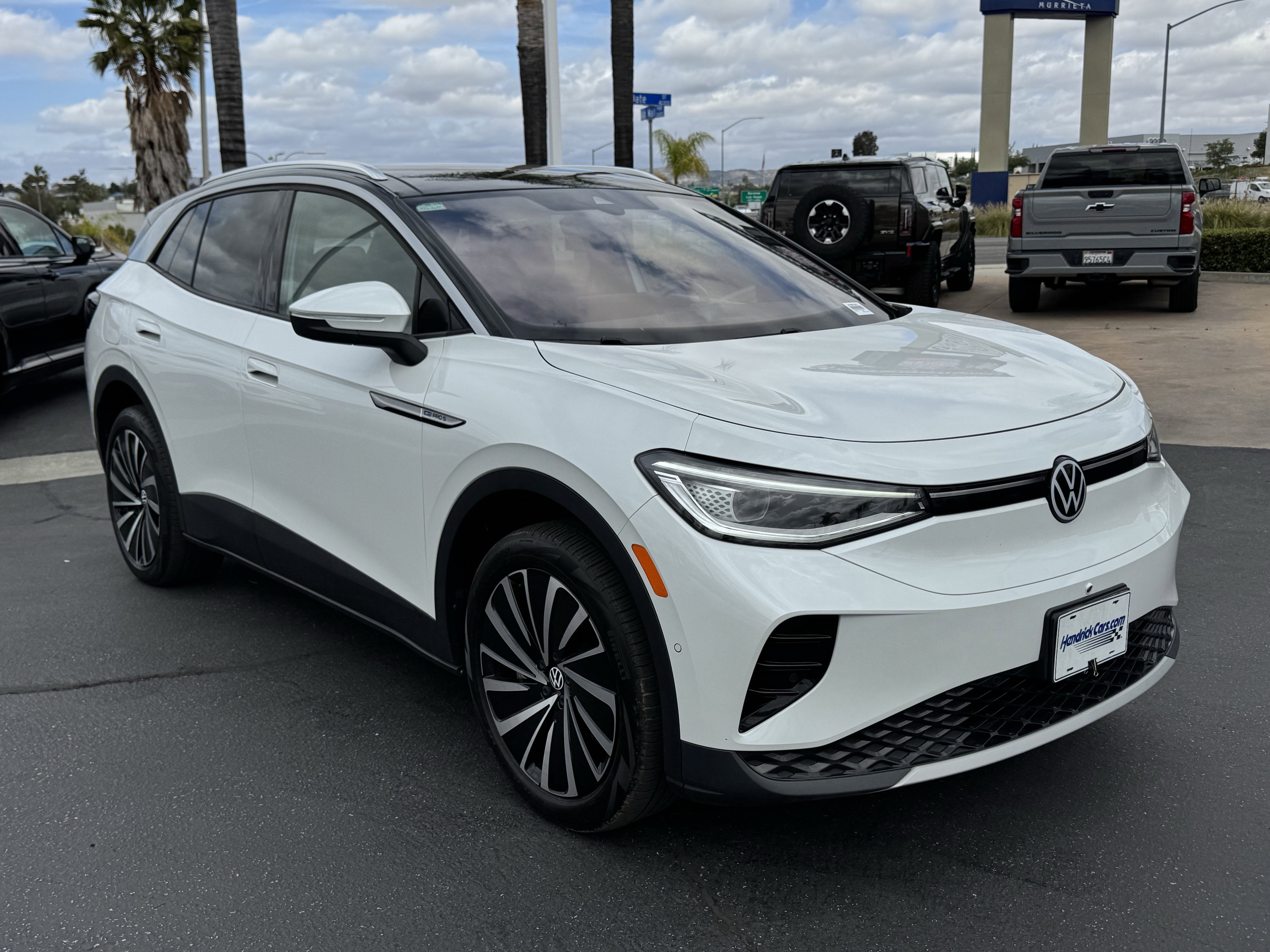 Certified 2023 Volkswagen ID.4 Pro S Plus AWD/4WD image 2