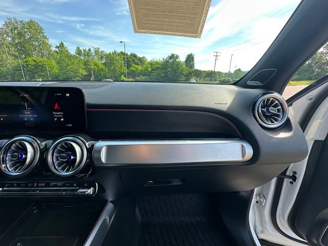 Used 2023 Mercedes-Benz EQB 350 4MATIC SUV w/ Pinnacle Package image 16