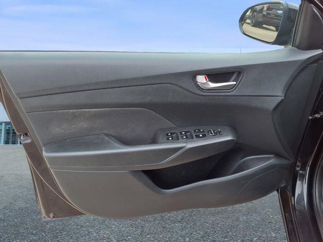 Used 2021 Hyundai Accent SE image 21