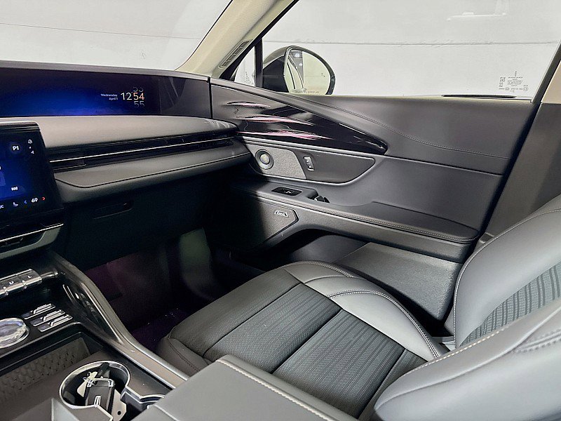 New 2026 Lincoln Nautilus Reserve w/ Jet Appearance Package image 26