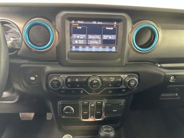 Used 2023 Jeep Wrangler Unlimited w/ Cold Weather Group image 21