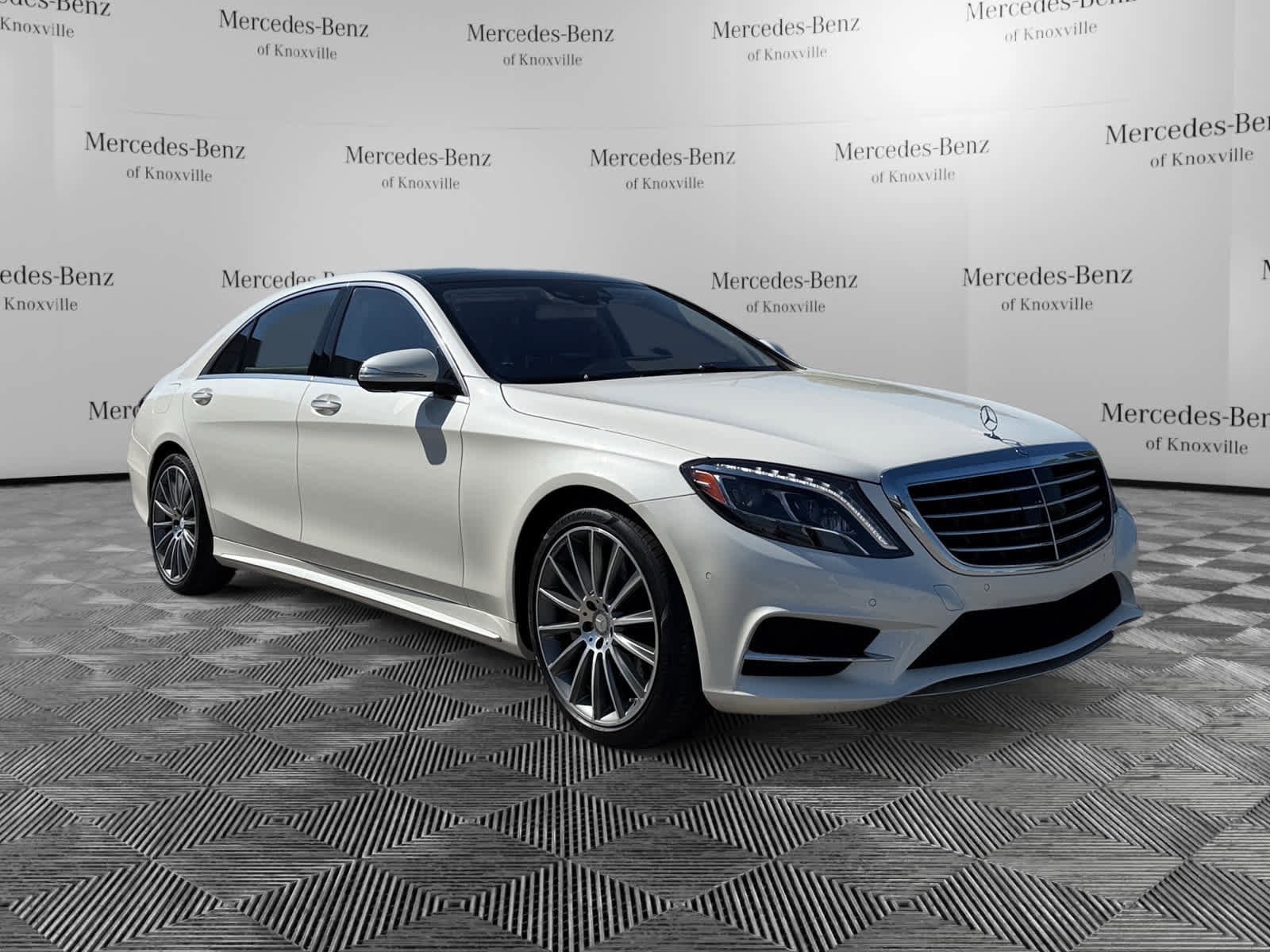 Used 2016 Mercedes-Benz S 550 4MATIC Sedan image 7
