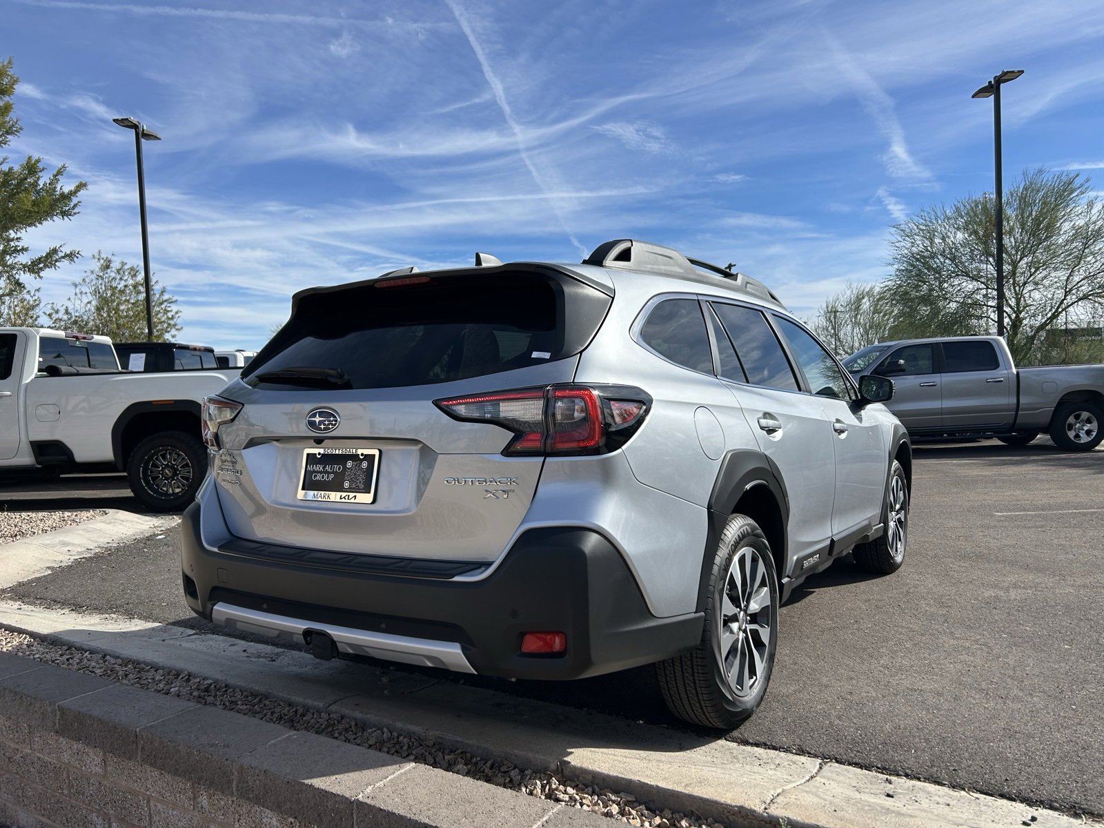 Used 2025 Subaru Outback Limited XT image 3